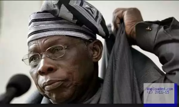 Arms Deal: Big Thieves Begging Obasanjo To Talk To Buhari
